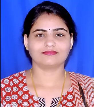 Dr. Divya Dwivedi - Principal, Advent College